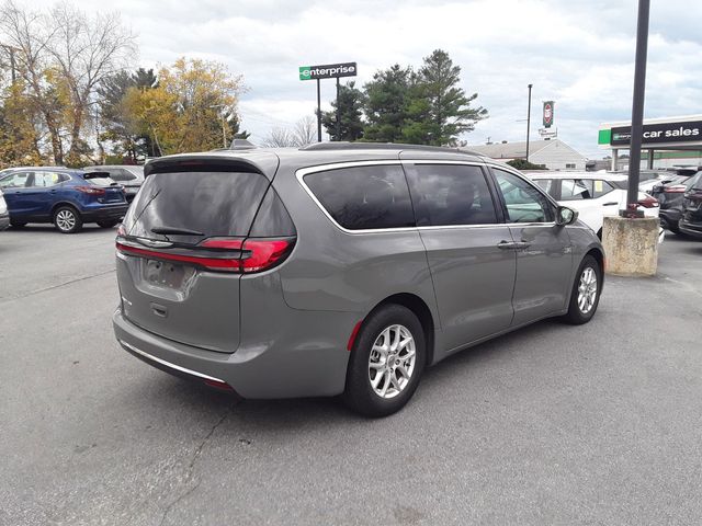 2022 Chrysler Pacifica Touring-L