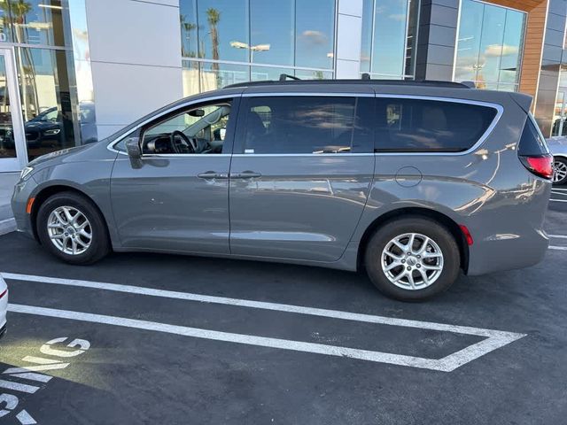 2022 Chrysler Pacifica Touring-L