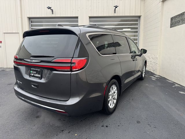 2022 Chrysler Pacifica Touring-L