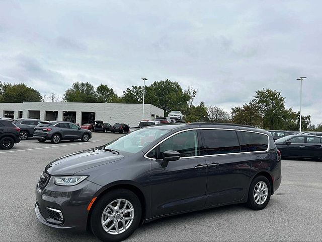 2022 Chrysler Pacifica Touring-L