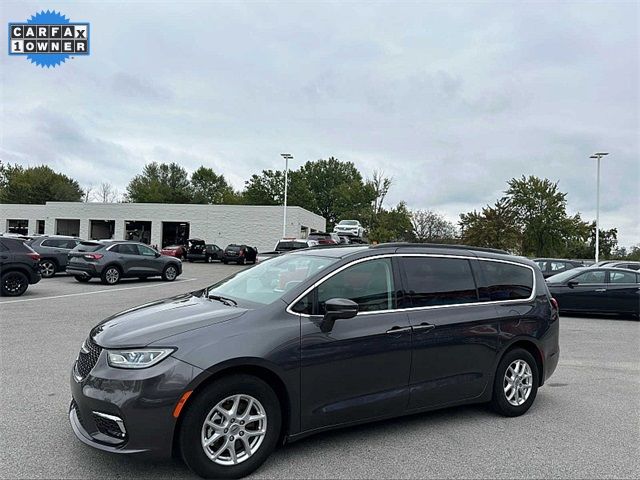 2022 Chrysler Pacifica Touring-L