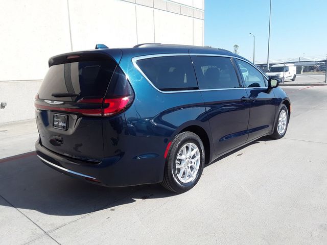 2022 Chrysler Pacifica Touring-L