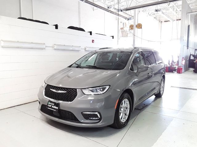 2022 Chrysler Pacifica Touring-L