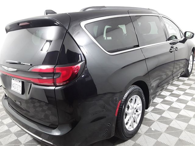 2022 Chrysler Pacifica Touring-L