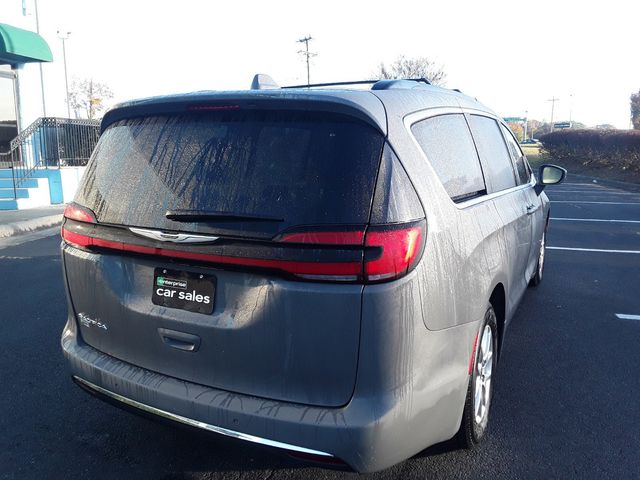 2022 Chrysler Pacifica Touring-L