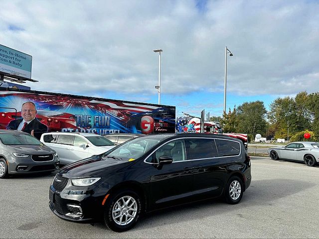 2022 Chrysler Pacifica Touring-L