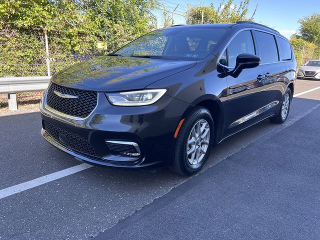 2022 Chrysler Pacifica Touring-L