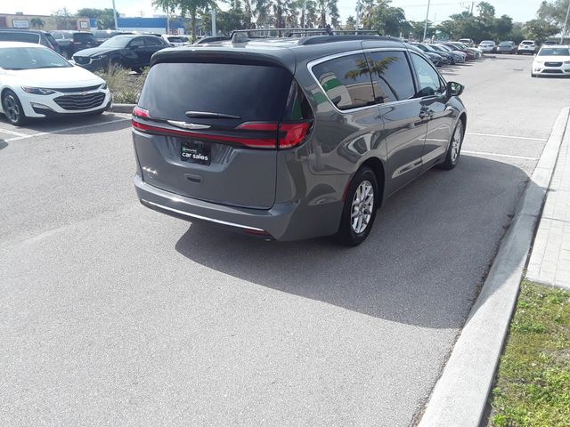 2022 Chrysler Pacifica Touring-L