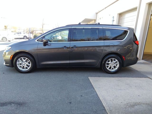 2022 Chrysler Pacifica Touring-L