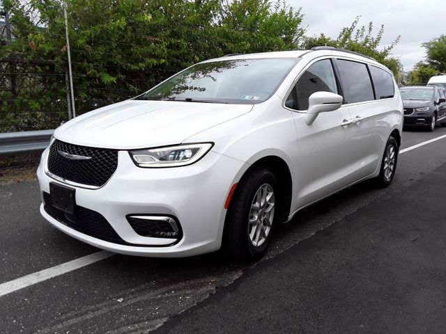 2022 Chrysler Pacifica Touring-L