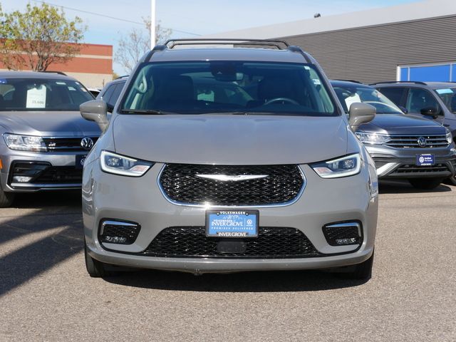 2022 Chrysler Pacifica Touring-L