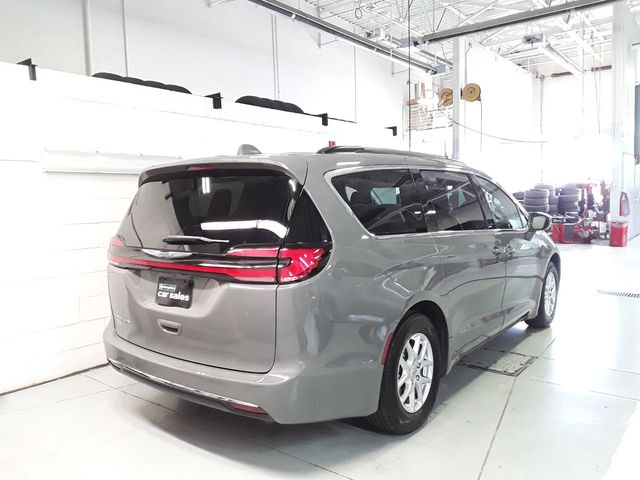 2022 Chrysler Pacifica Touring-L