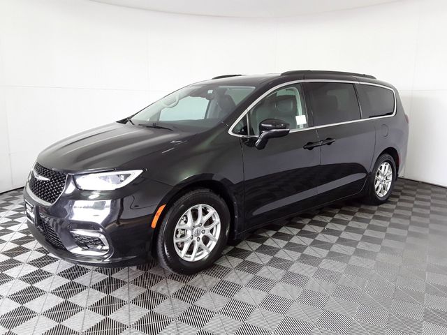 2022 Chrysler Pacifica Touring-L