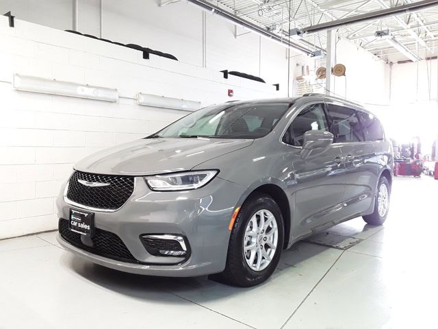 2022 Chrysler Pacifica Touring-L