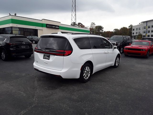 2022 Chrysler Pacifica Touring-L