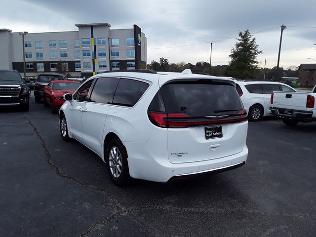 2022 Chrysler Pacifica Touring-L