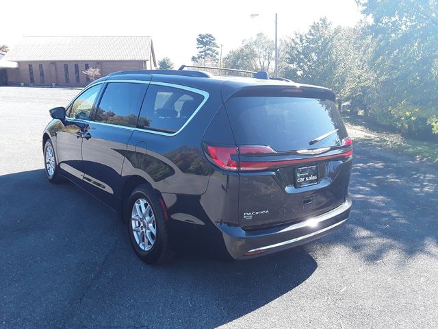 2022 Chrysler Pacifica Touring-L