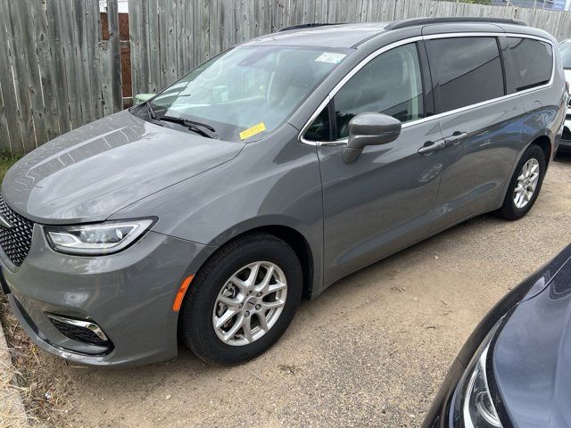 2022 Chrysler Pacifica Touring-L