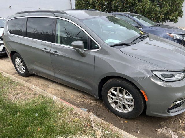 2022 Chrysler Pacifica Touring-L