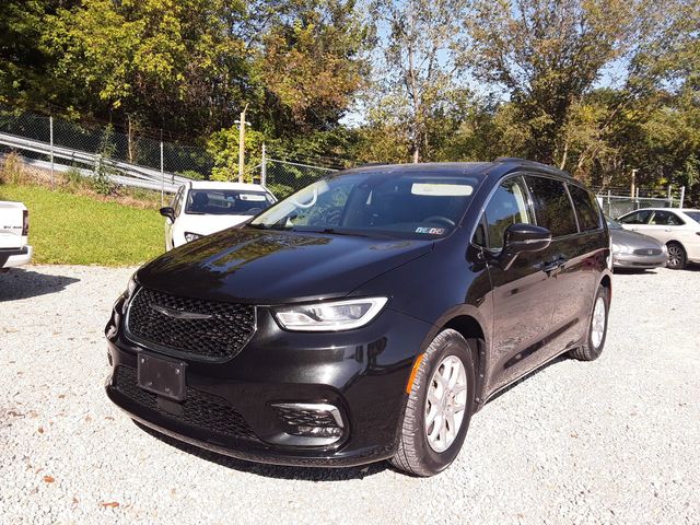 2022 Chrysler Pacifica Touring-L