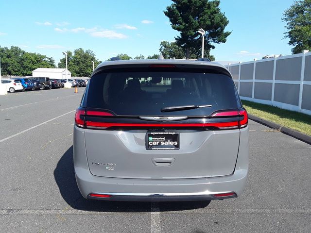 2022 Chrysler Pacifica Touring-L