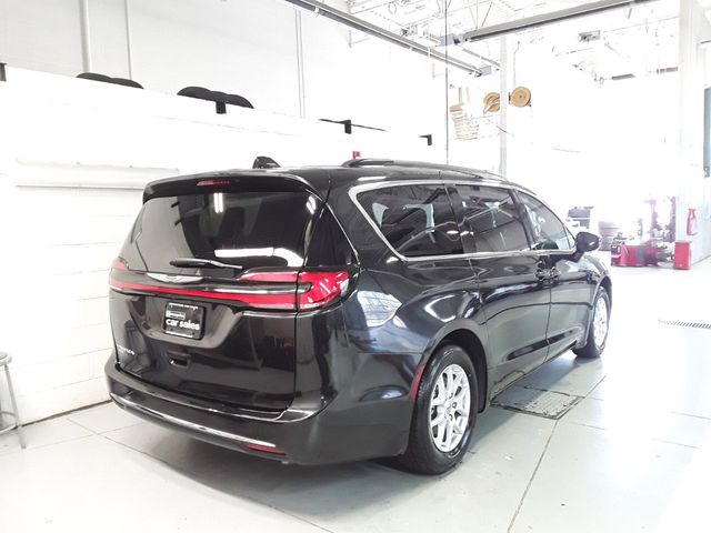 2022 Chrysler Pacifica Touring-L