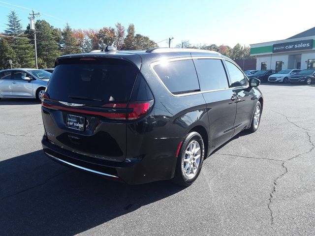 2022 Chrysler Pacifica Touring-L