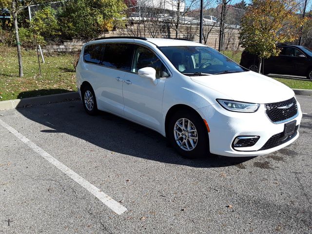 2022 Chrysler Pacifica Touring-L