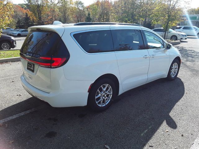 2022 Chrysler Pacifica Touring-L