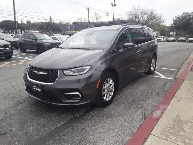 2022 Chrysler Pacifica Touring-L