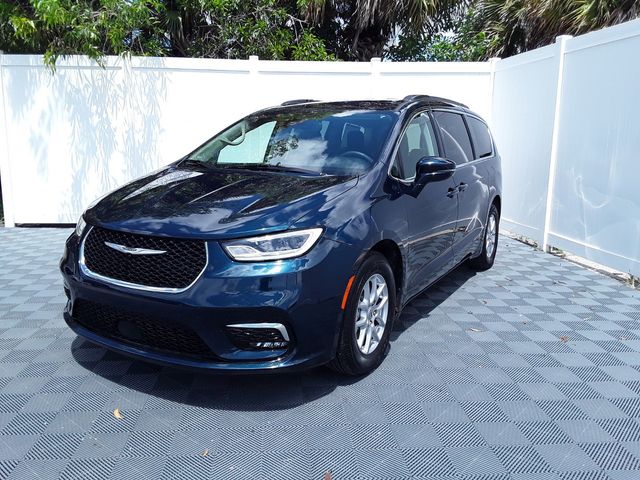 2022 Chrysler Pacifica Touring-L