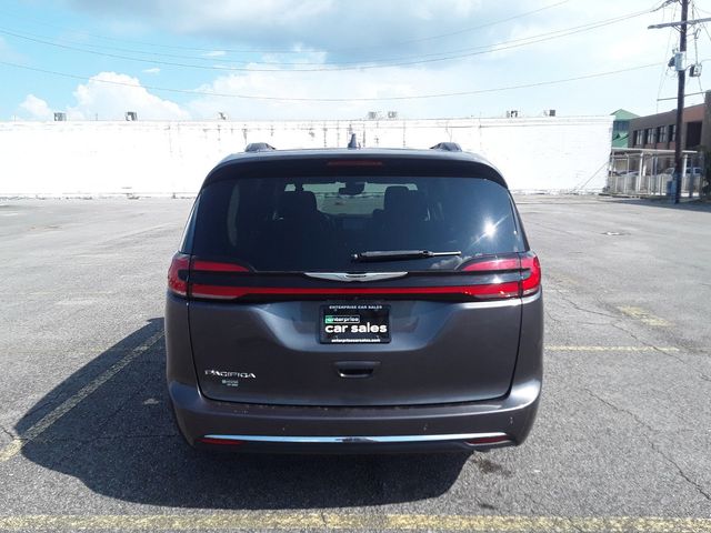 2022 Chrysler Pacifica Touring-L