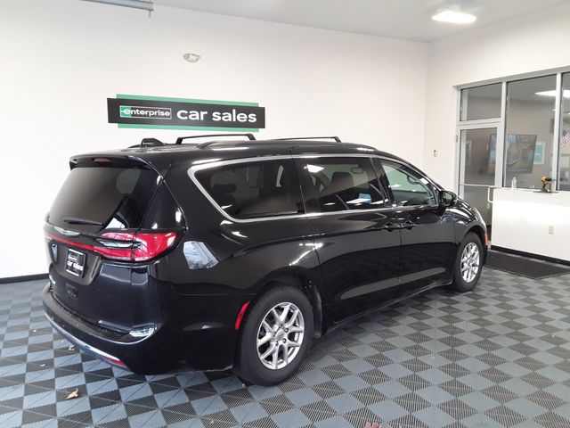 2022 Chrysler Pacifica Touring-L