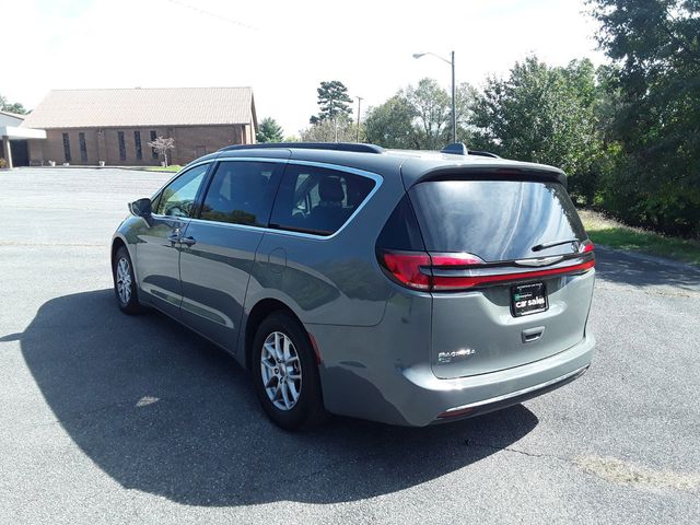 2022 Chrysler Pacifica Touring-L