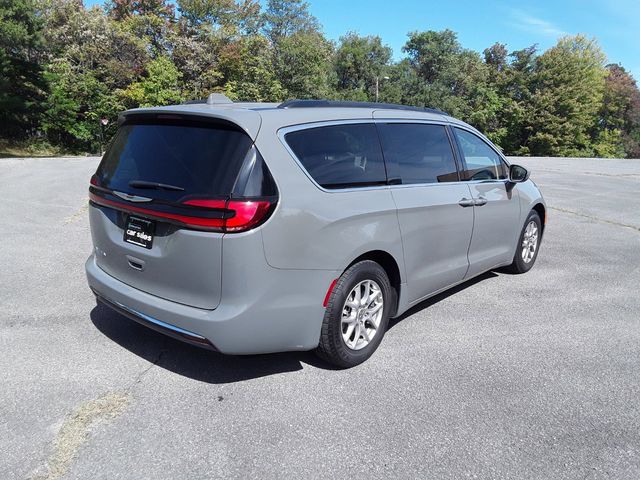 2022 Chrysler Pacifica Touring-L