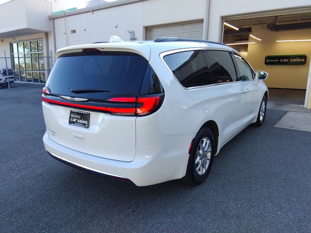 2022 Chrysler Pacifica Touring-L