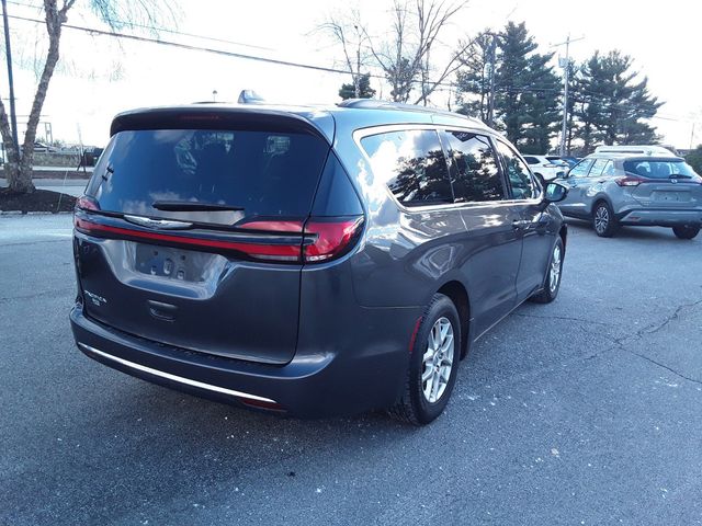 2022 Chrysler Pacifica Touring-L