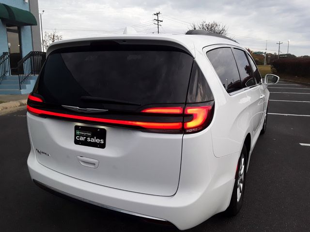 2022 Chrysler Pacifica Touring-L