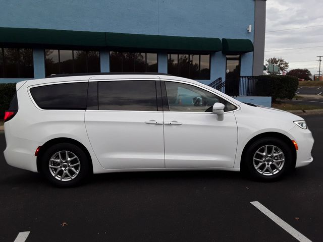 2022 Chrysler Pacifica Touring-L