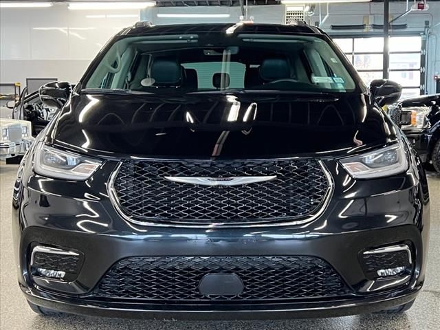 2022 Chrysler Pacifica Touring-L