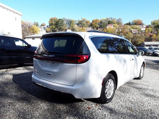 2022 Chrysler Pacifica Touring-L