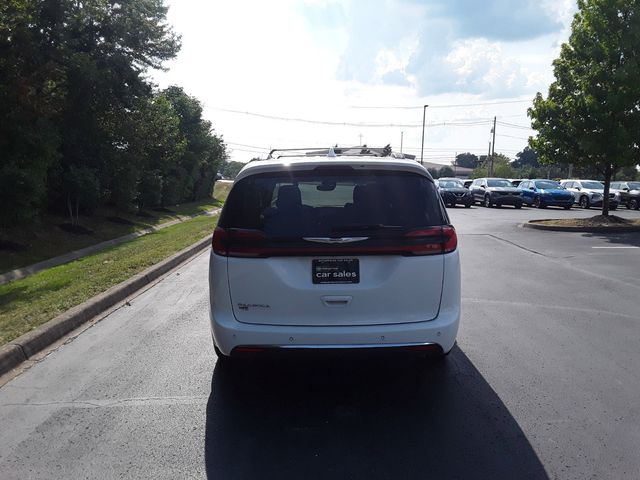 2022 Chrysler Pacifica Touring-L