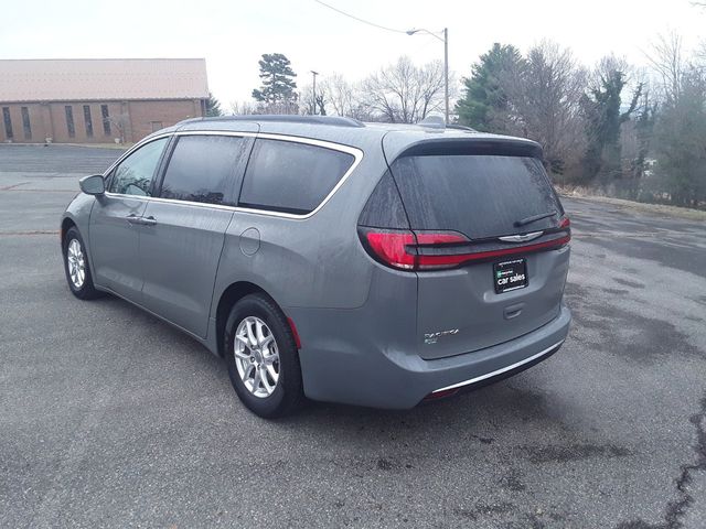 2022 Chrysler Pacifica Touring-L