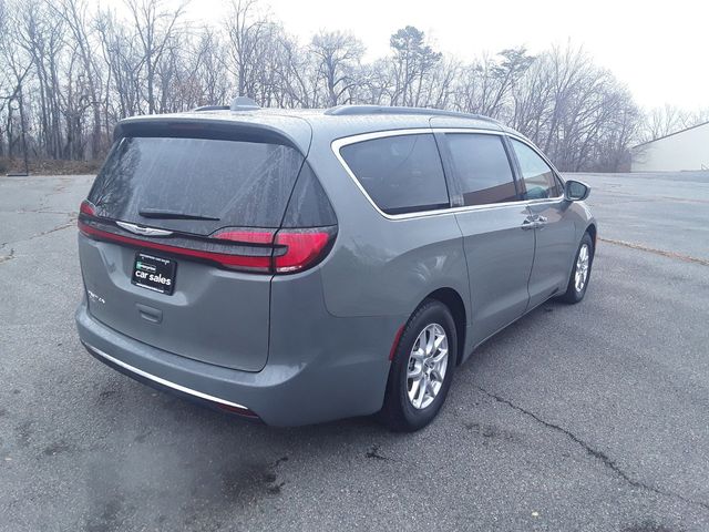 2022 Chrysler Pacifica Touring-L