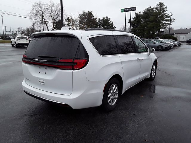 2022 Chrysler Pacifica Touring-L