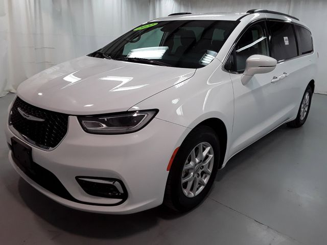 2022 Chrysler Pacifica Touring-L