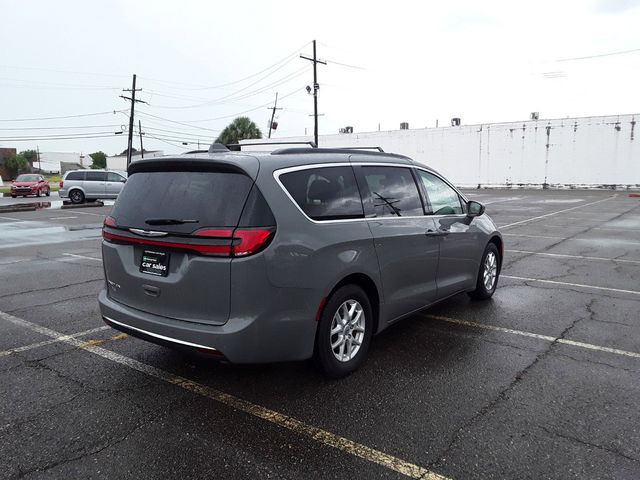 2022 Chrysler Pacifica Touring-L