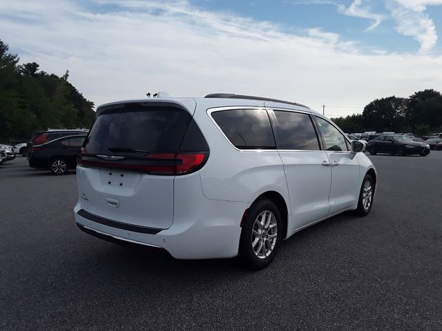 2022 Chrysler Pacifica Touring-L