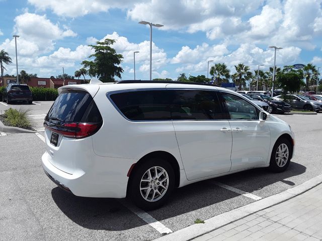 2022 Chrysler Pacifica Touring-L