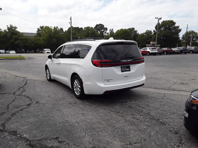 2022 Chrysler Pacifica Touring-L